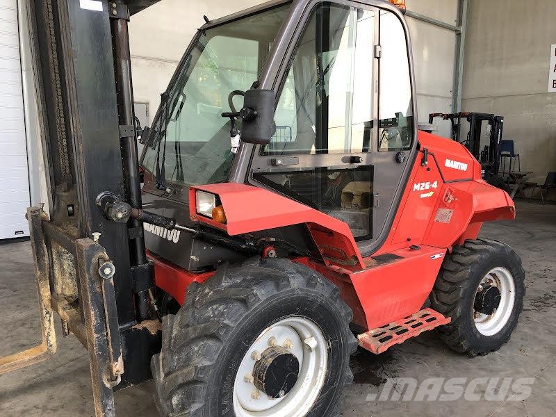Manitou M26-4 Dīzeļa autoiekrāvēji