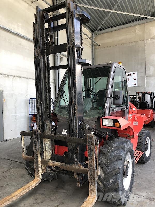 Manitou M26-4 Dīzeļa autoiekrāvēji