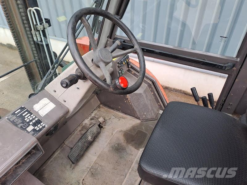 Manitou M30-4 ST3B Diesel Trucker