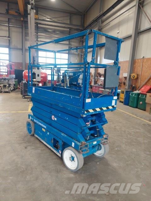 SkyJack SJIII 3226 가위형 리프트