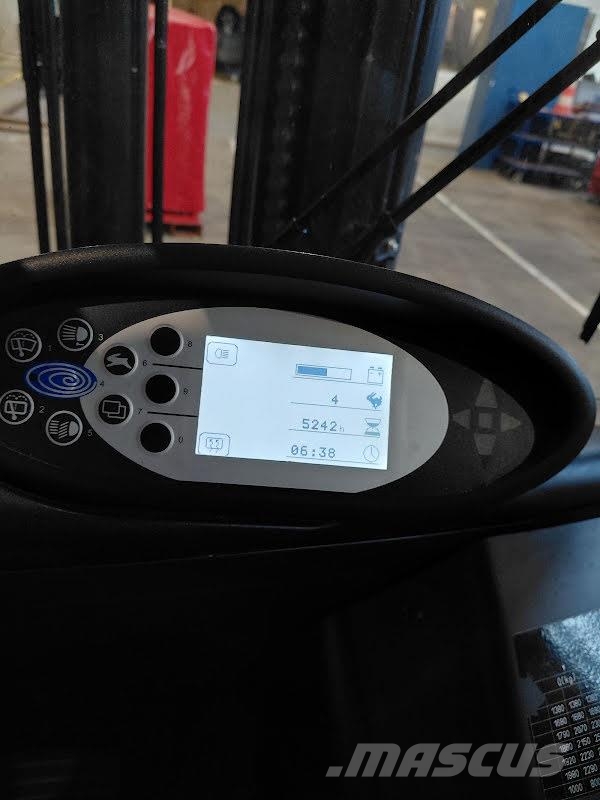 Still RX 60-30 Elektriniai šakiniai krautuvai