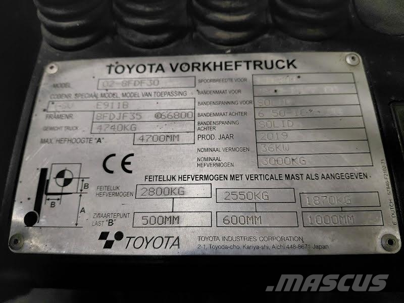 Toyota 02-8FDF30 Дизельные погрузчики