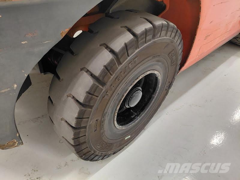 Toyota 02-8FDF30 Дизельные погрузчики