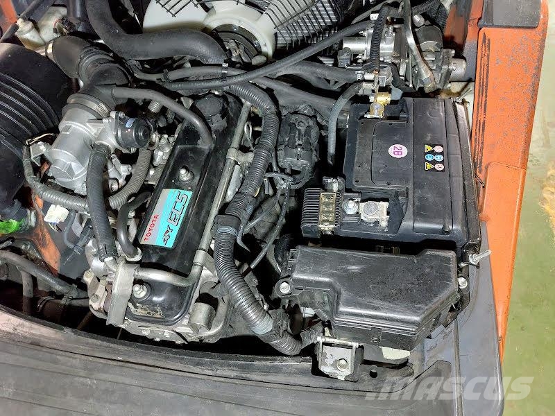 Toyota 02-8FGF25 Gāzes autoiekrāvēji (LPG)