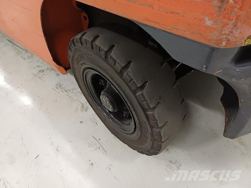 Toyota 02-8FGF25 Газовые погрузчики
