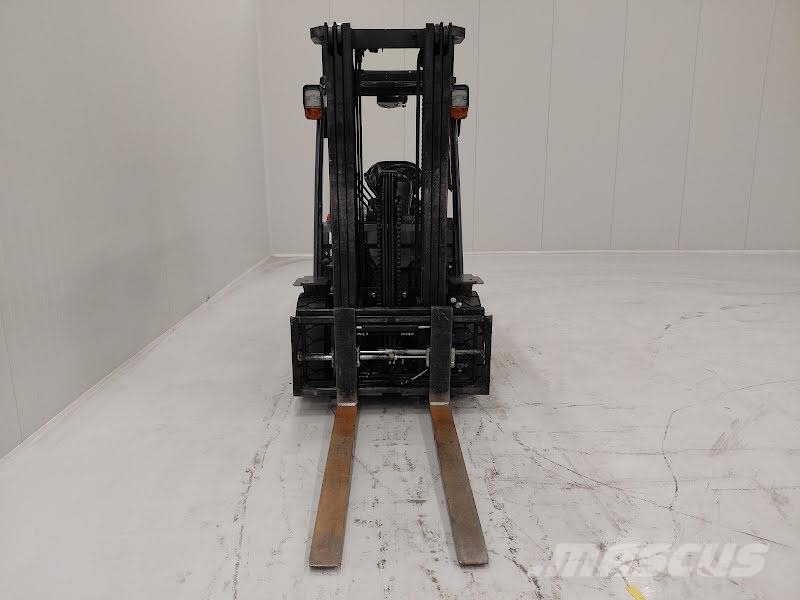 Toyota 02-8FDF30 Дизельные погрузчики
