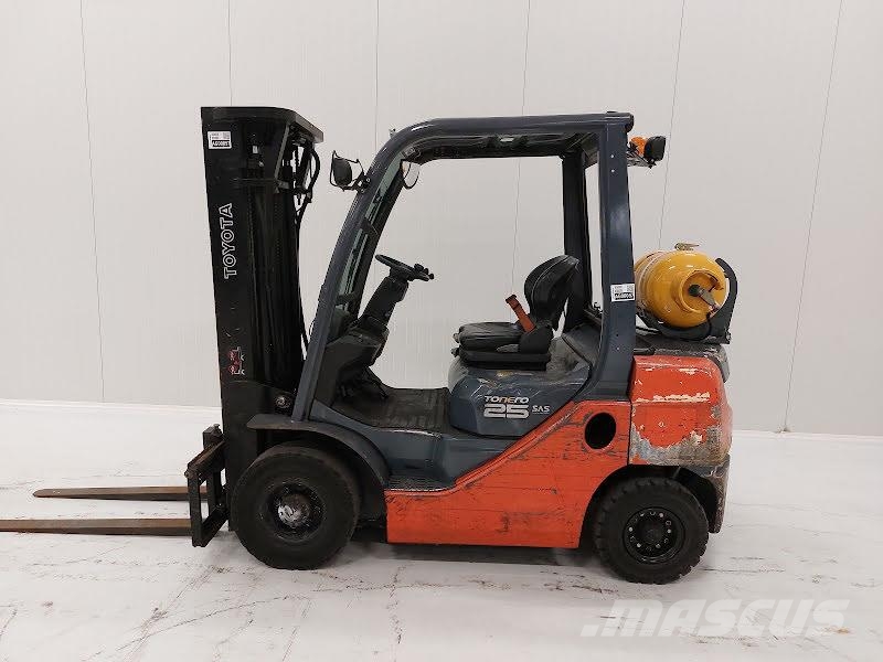 Toyota 02-8FGF25 Gāzes autoiekrāvēji (LPG)