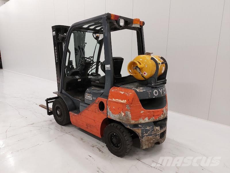 Toyota 02-8FGF25 Gāzes autoiekrāvēji (LPG)