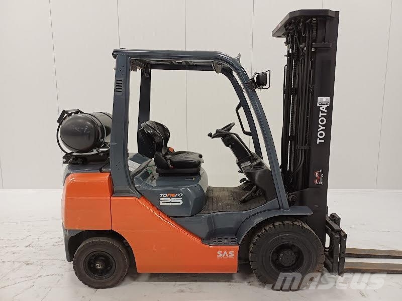 Toyota 02-8FGF25 Газовые погрузчики