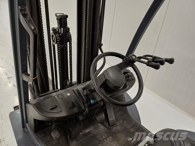 Toyota 02-8FGF25 Газовые погрузчики