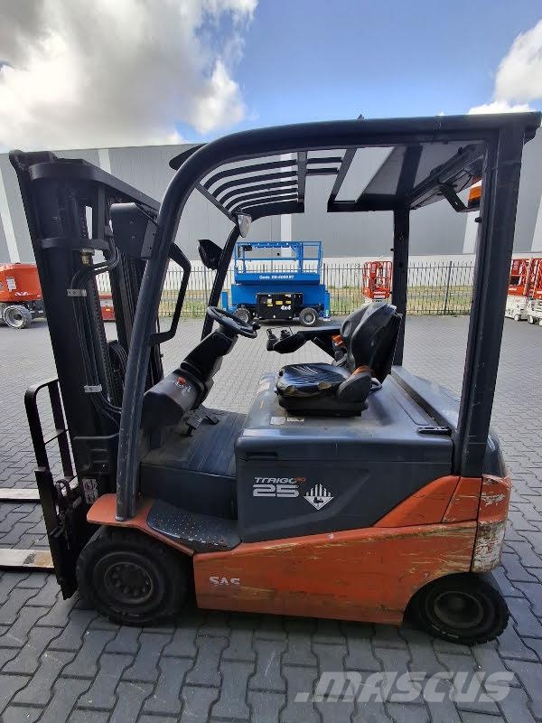 Toyota 8FBMKT25 Empilhadores eléctricos