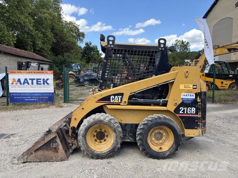 CAT 216B Mini iekrāvēji