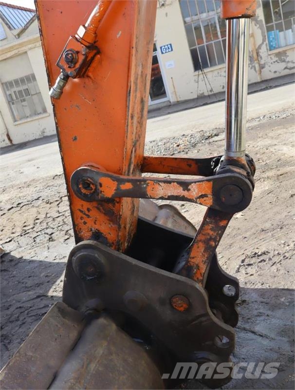 Hitachi ZX140W-3 Pelle sur pneus