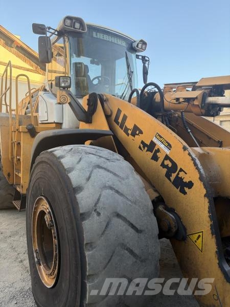 Liebherr L586 Iekrāvēji uz riteņiem