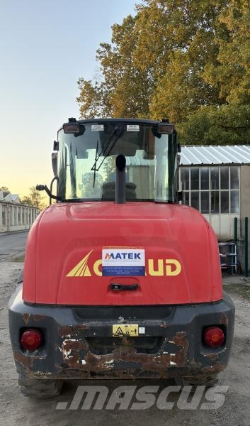 New Holland W 80 Iekrāvēji uz riteņiem