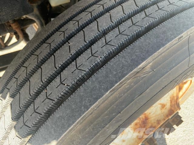 International 4300 شاحنات بدرجة حرارة قابلة للضبط