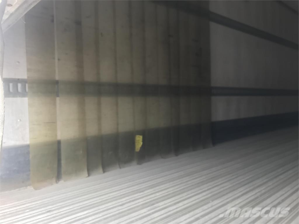 International 4300 Грузовики-Рефрижераторы