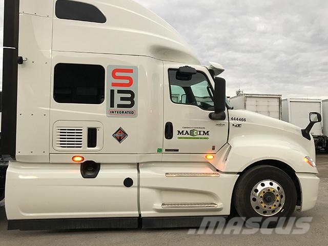 International LT Truck Tractor Units