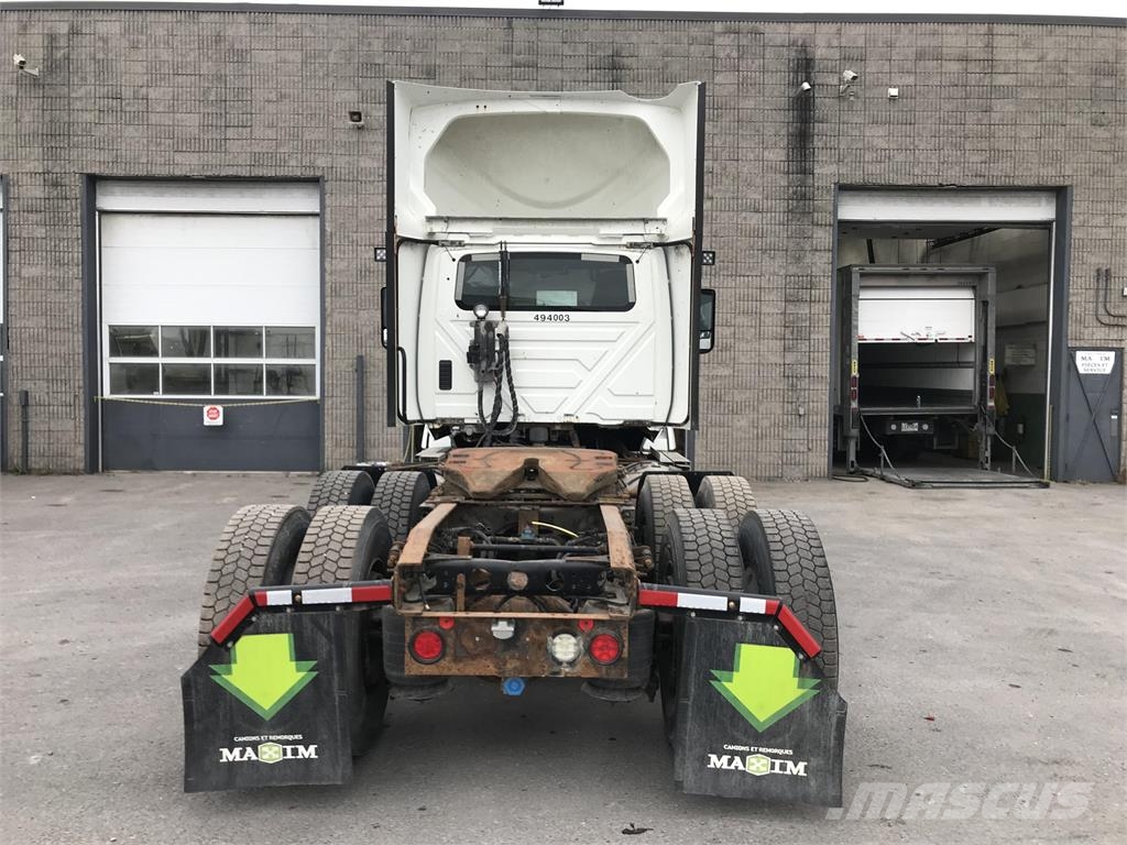 International LT DAYCAB Sattelzugmaschinen