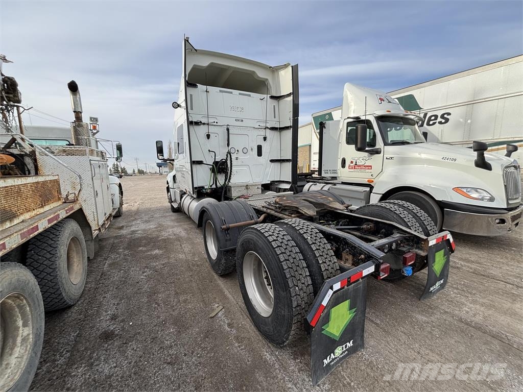 International LT SLEEPER وحدات الجر