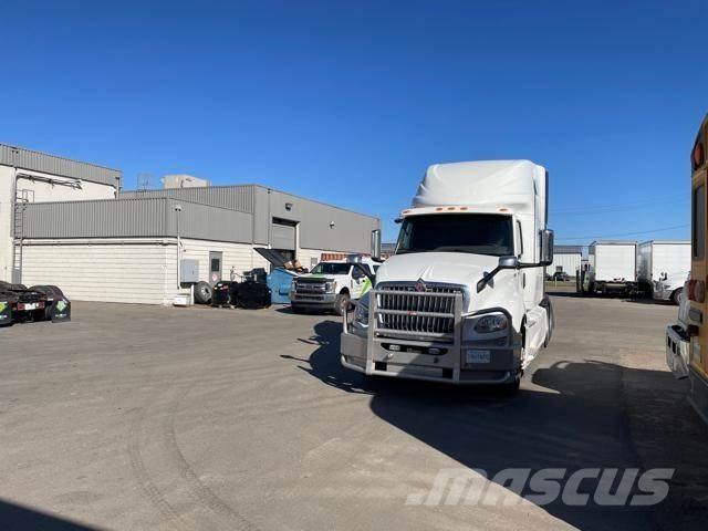 International LT SLEEPER Truck Tractor Units