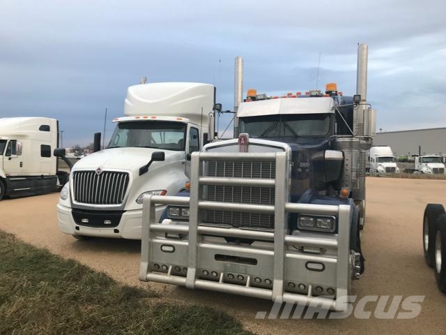 Kenworth W900 Prime Movers