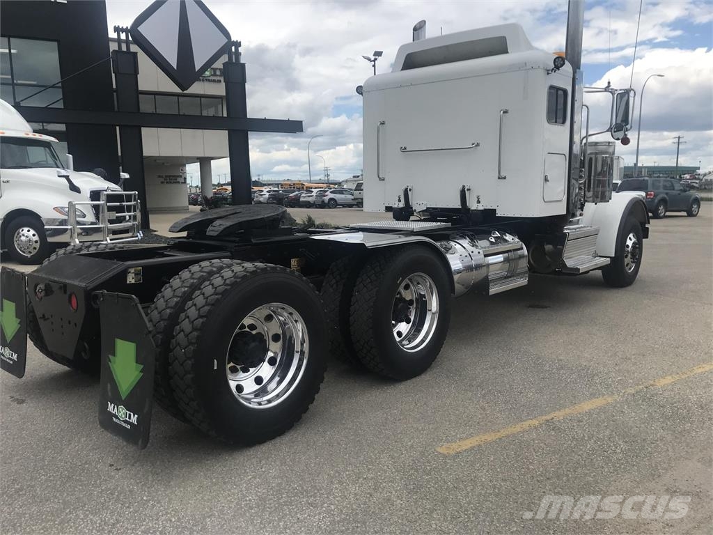 Peterbilt 367 وحدات الجر