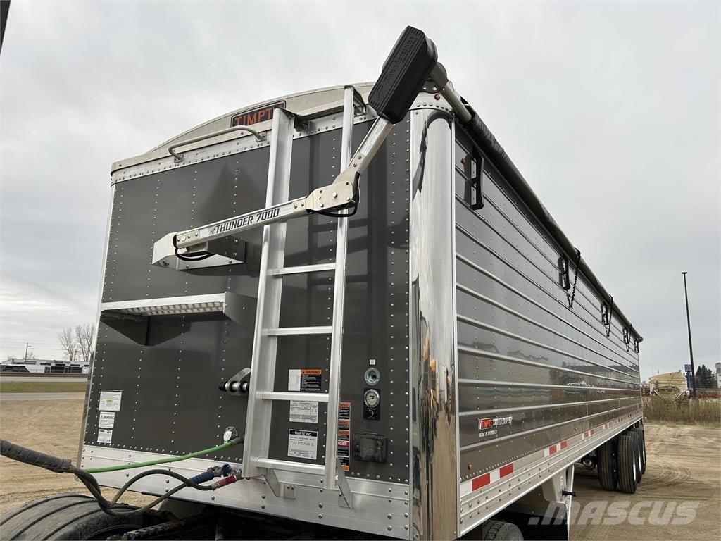 Timpte Super Hopper Tri-Axle Semi-trailer med tip