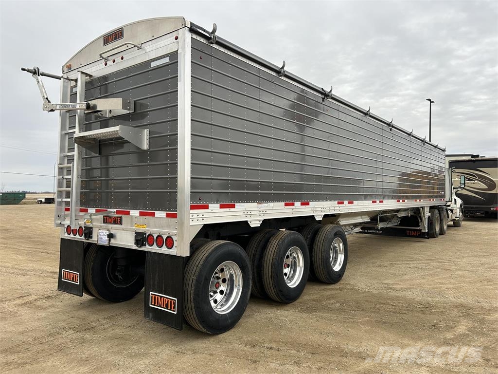 Timpte Super Hopper Tri-Axle Semi-trailer med tip