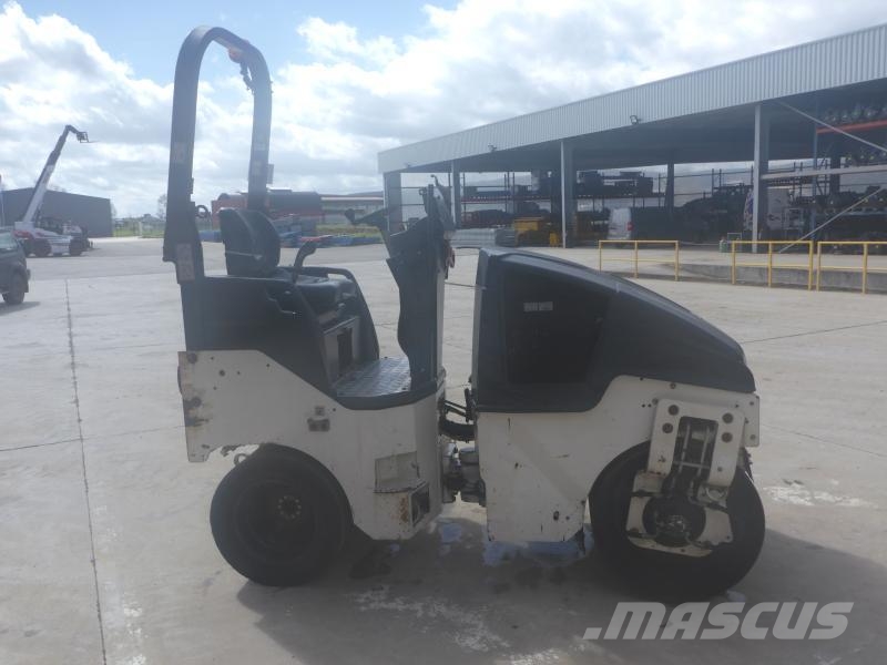 Bomag BW100 Nabijači zemlje