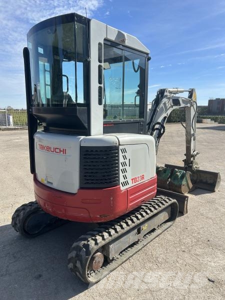 Takeuchi TB23R Mini pelle < 7t