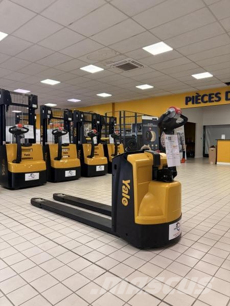 Yale MP18 Pedestrian stackers