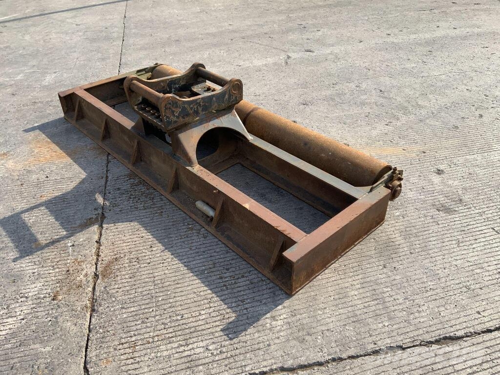 8Ft Grader Beam C/W Roller Agriculture - Others