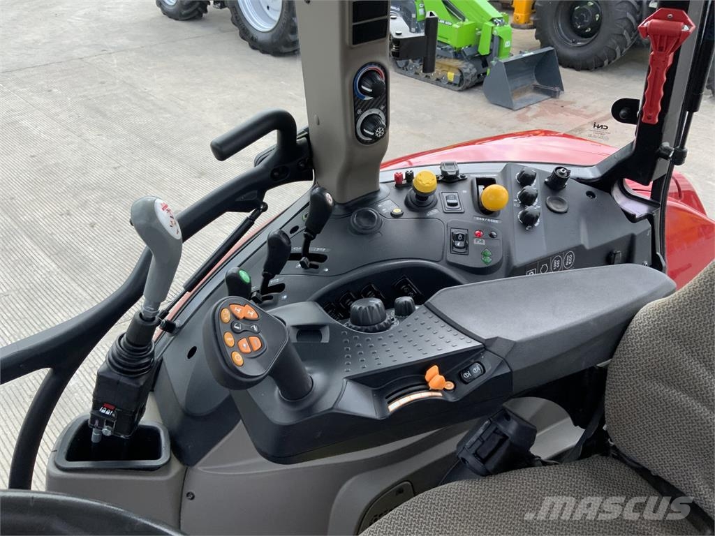Case IH luxxum 120 Tractor (ST26500) Сільгосптехніка - Інші