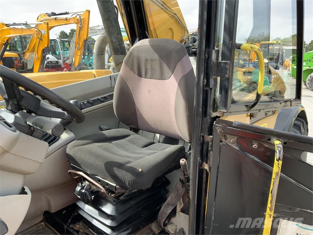 CAT TH220B Telehandler (ST25561) Teleskoplæssere