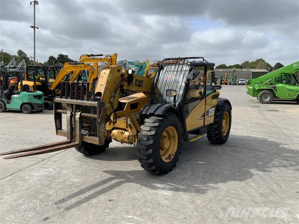 CAT TH220B Telehandler (ST25561) Teleskoplæssere