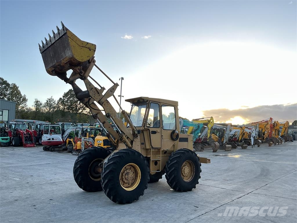 CAT Wheeled Loading Shovel Chargeuse compacte