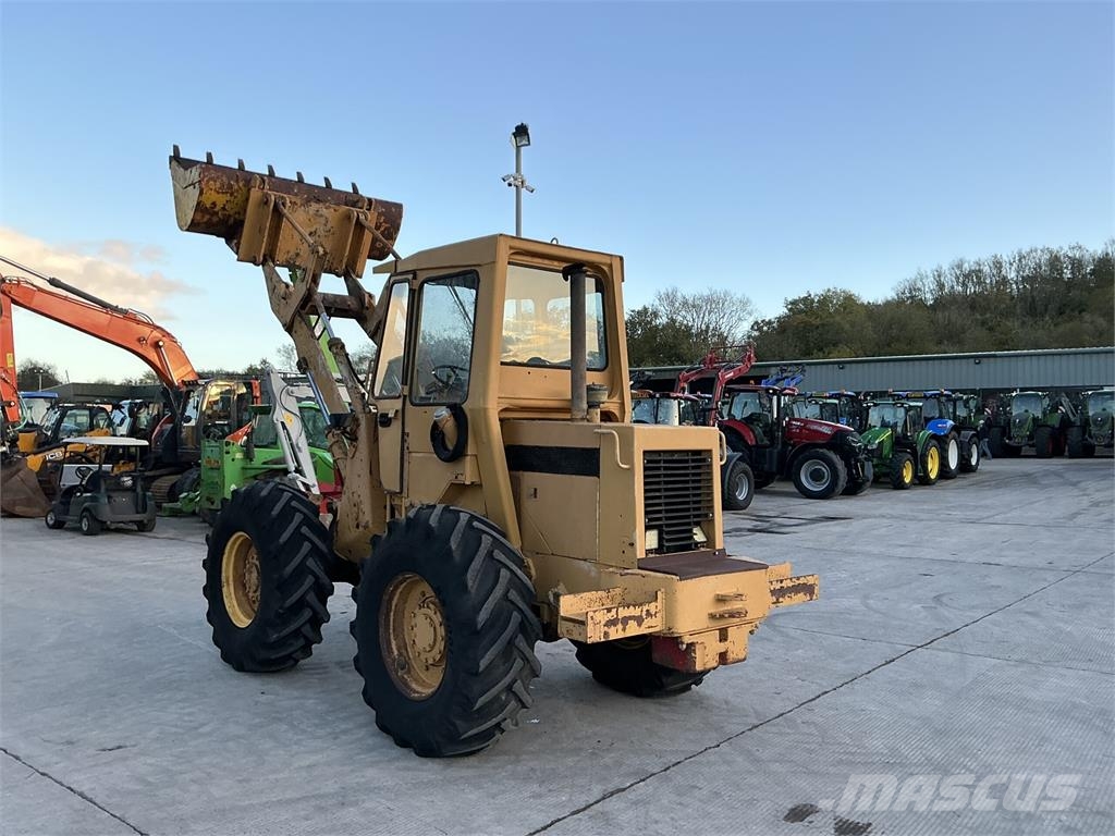 CAT Wheeled Loading Shovel Chargeuse compacte
