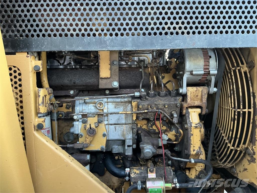 CAT Wheeled Loading Shovel Chargeuse compacte