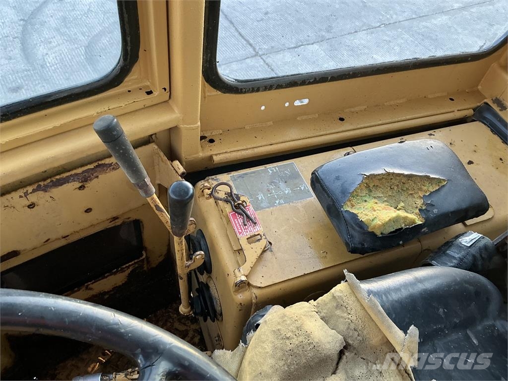 CAT Wheeled Loading Shovel Chargeuse compacte