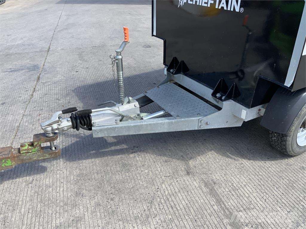 Chieftan Black Twin Axle 1000 Litre Fuel Bowser Muut maatalouskoneet
