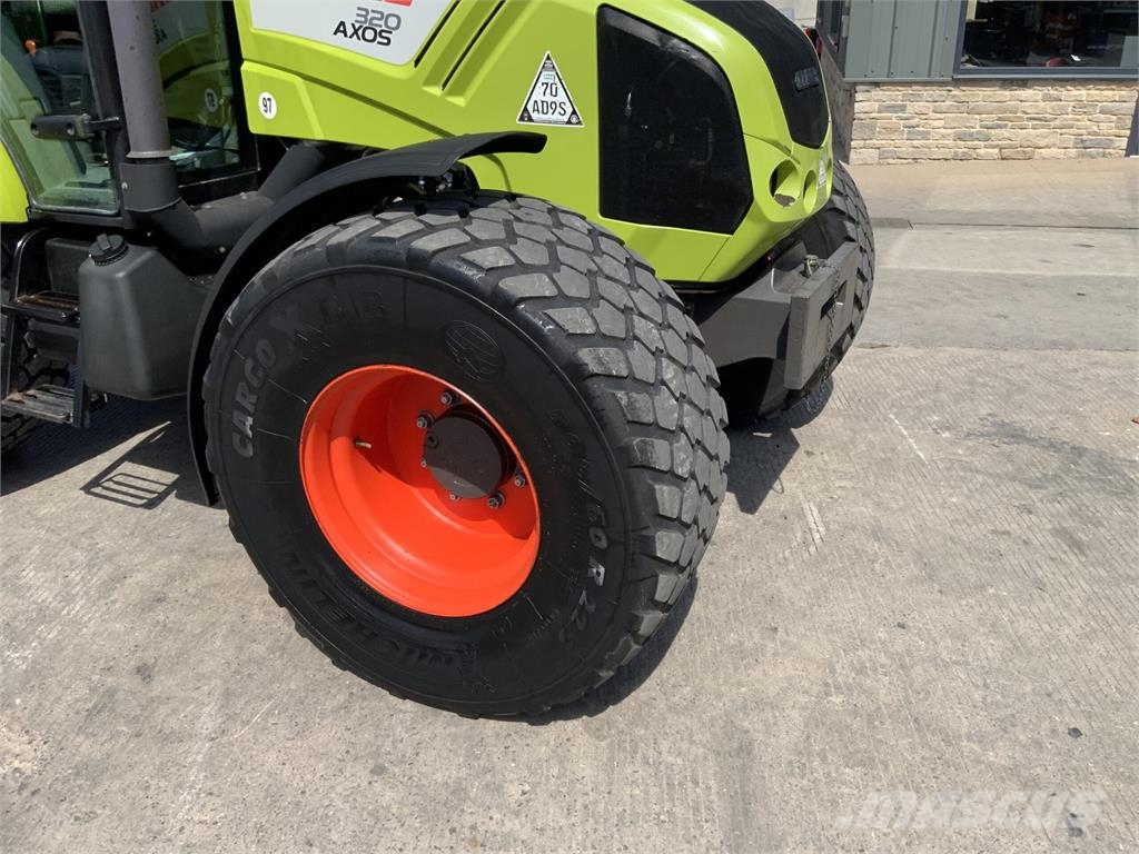 CLAAS 320 Axos Tractor (ST27314) 其他農業機械