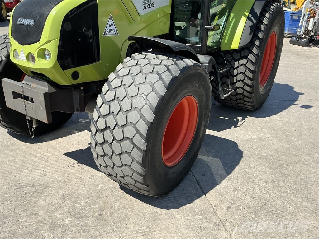 CLAAS 320 Axos Tractor (ST27313) Muut maatalouskoneet