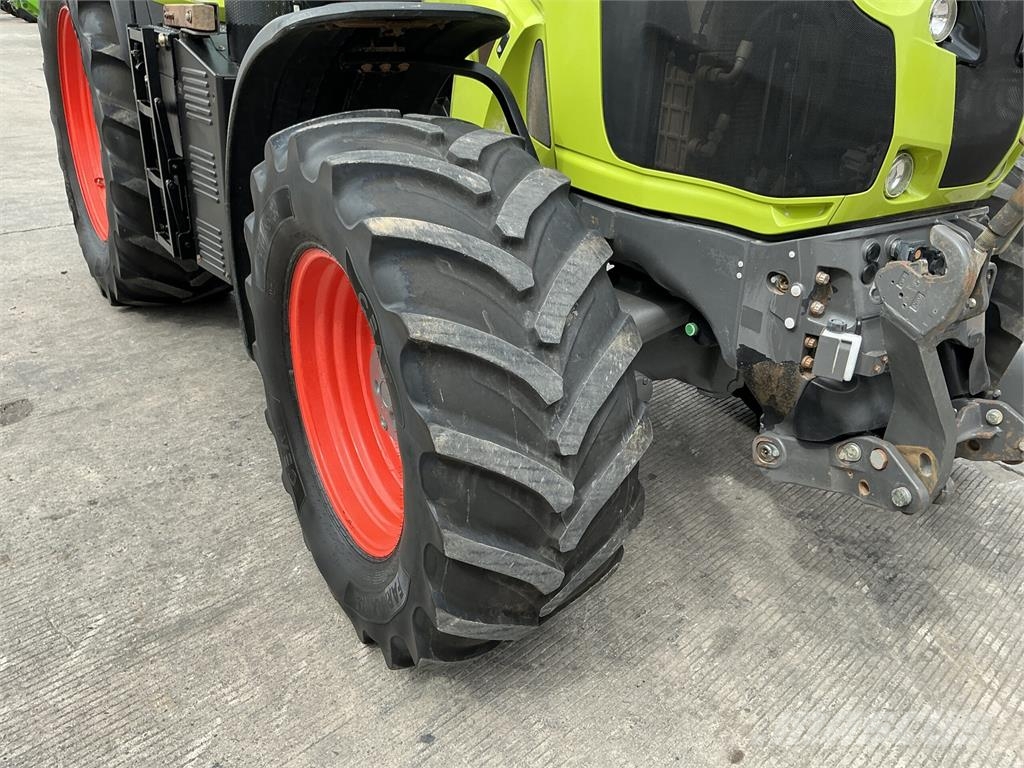 CLAAS 810 Axion Tractor (ST27040) ماكينات زراعية - غير ذلك