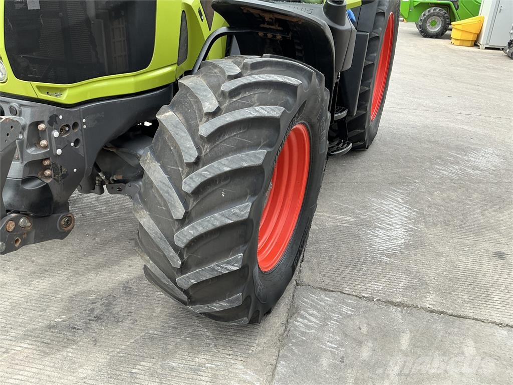 CLAAS 810 Axion Tractor (ST27040) ماكينات زراعية - غير ذلك