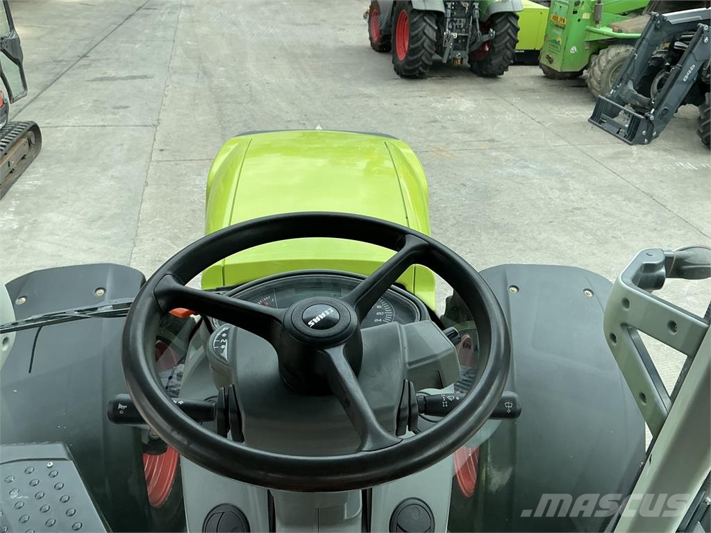 CLAAS 810 Axion Tractor (ST27040) ماكينات زراعية - غير ذلك