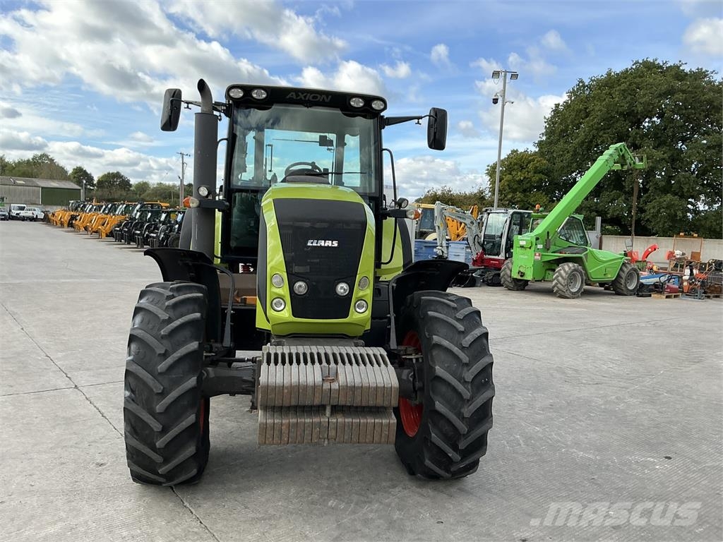 CLAAS Axion 820 Tractors (ST27529) ماكينات زراعية - غير ذلك
