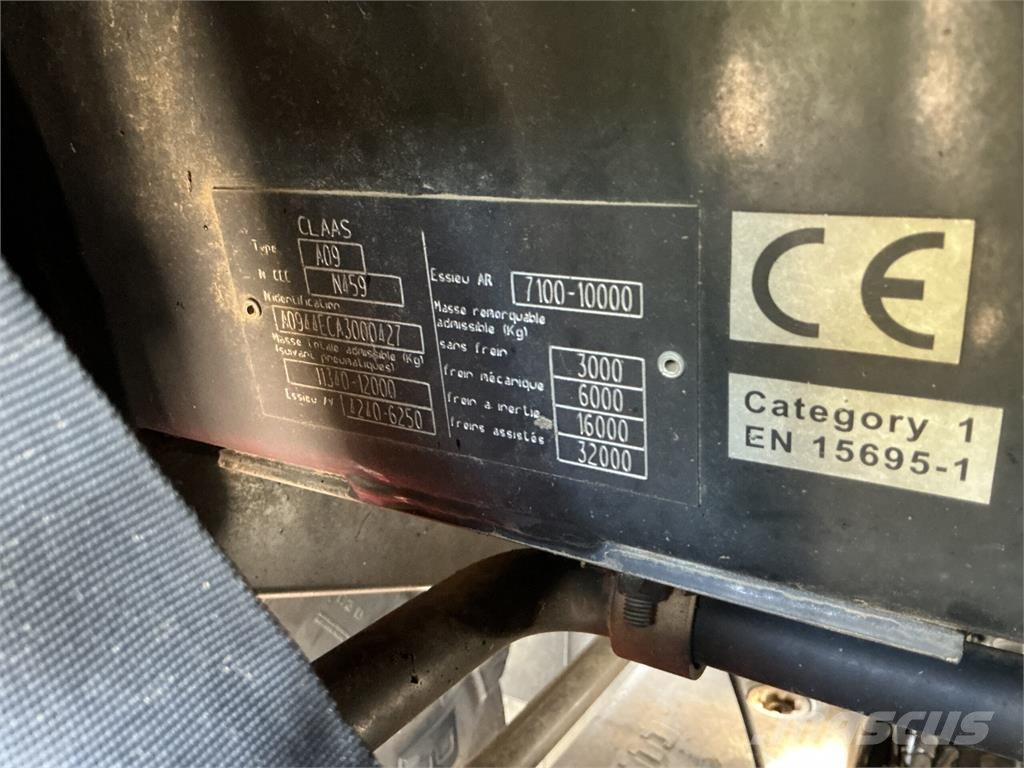 CLAAS Axion 850 Tractor (ST27724) الجرارات