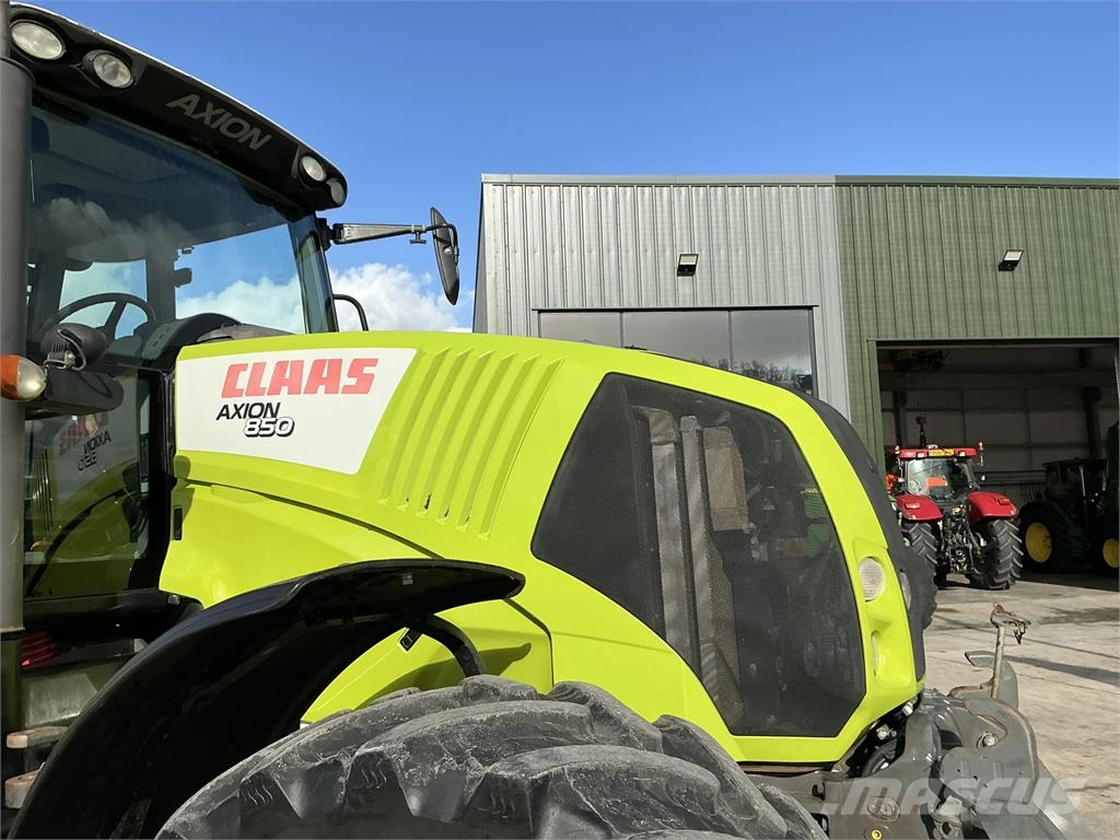 CLAAS Axion 850 Tractor (ST27836) الجرارات