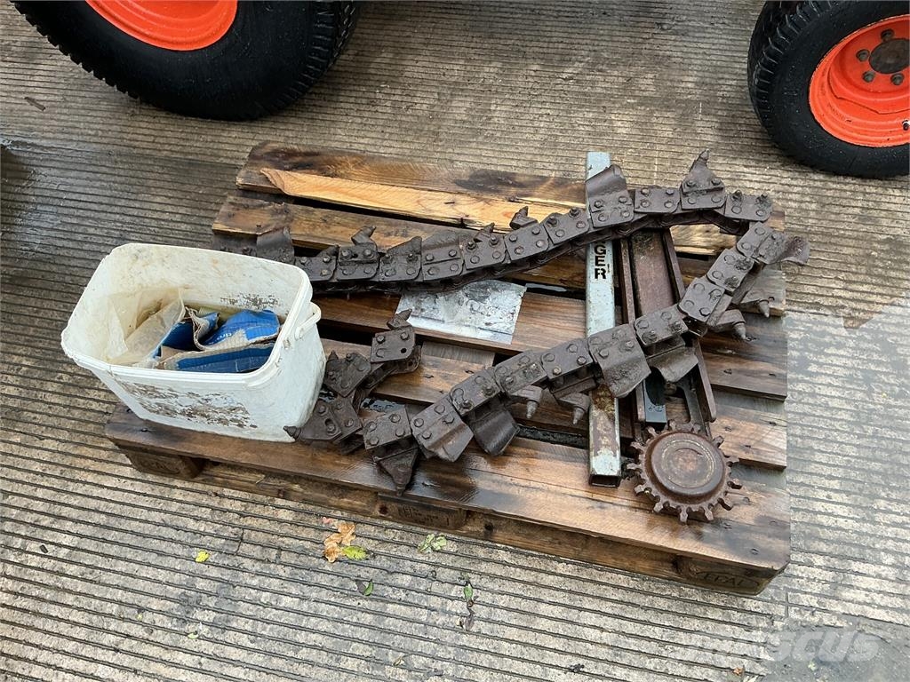 Ditch Witch C24X Trencher Excavator (ST28044) Paletli ekskavatörler